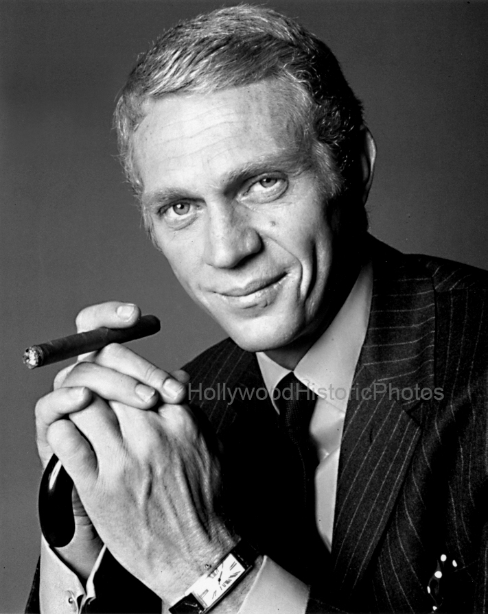 Steve McQueen 1968 The Thomas Crown Affair WM.jpg